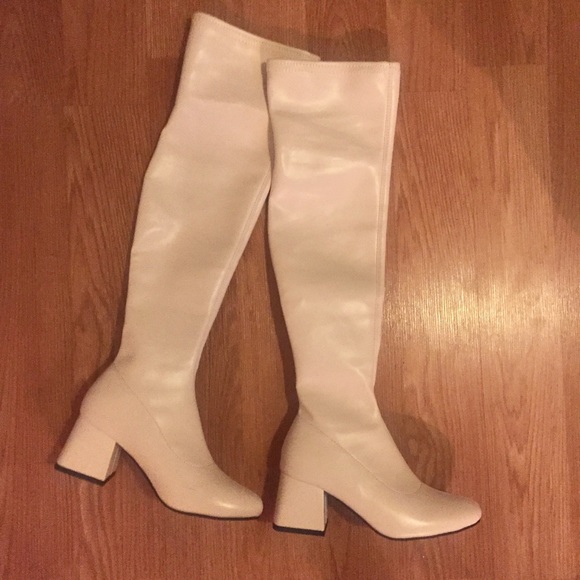 Over the knee high white faux leather gogo boots 6 - Picture 5 of 7